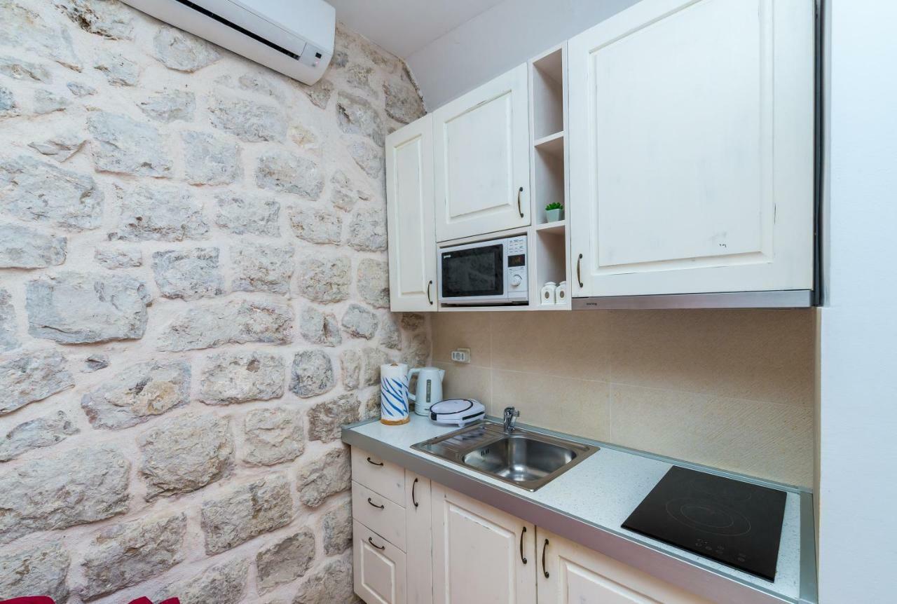 Historical Old Town Apartment *