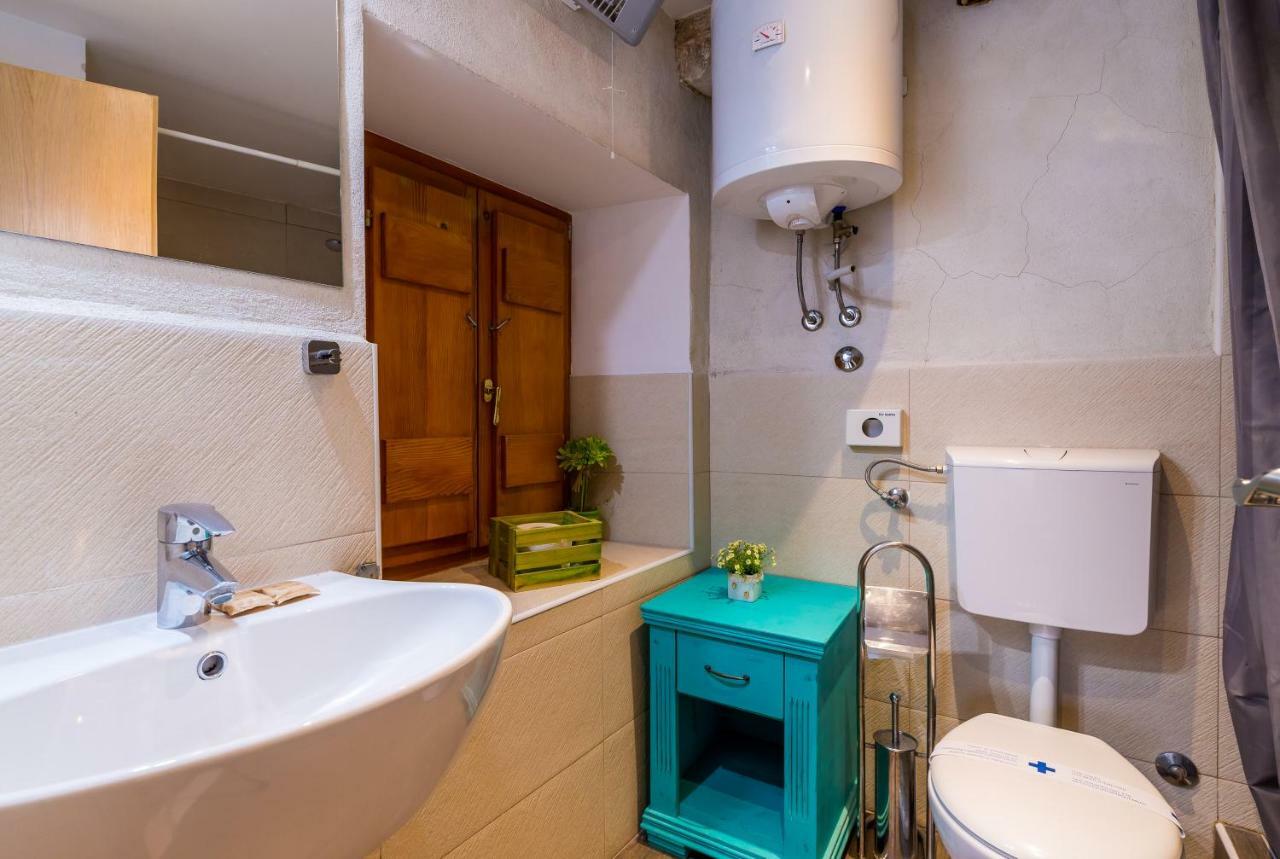 Historical Old Town Apartment