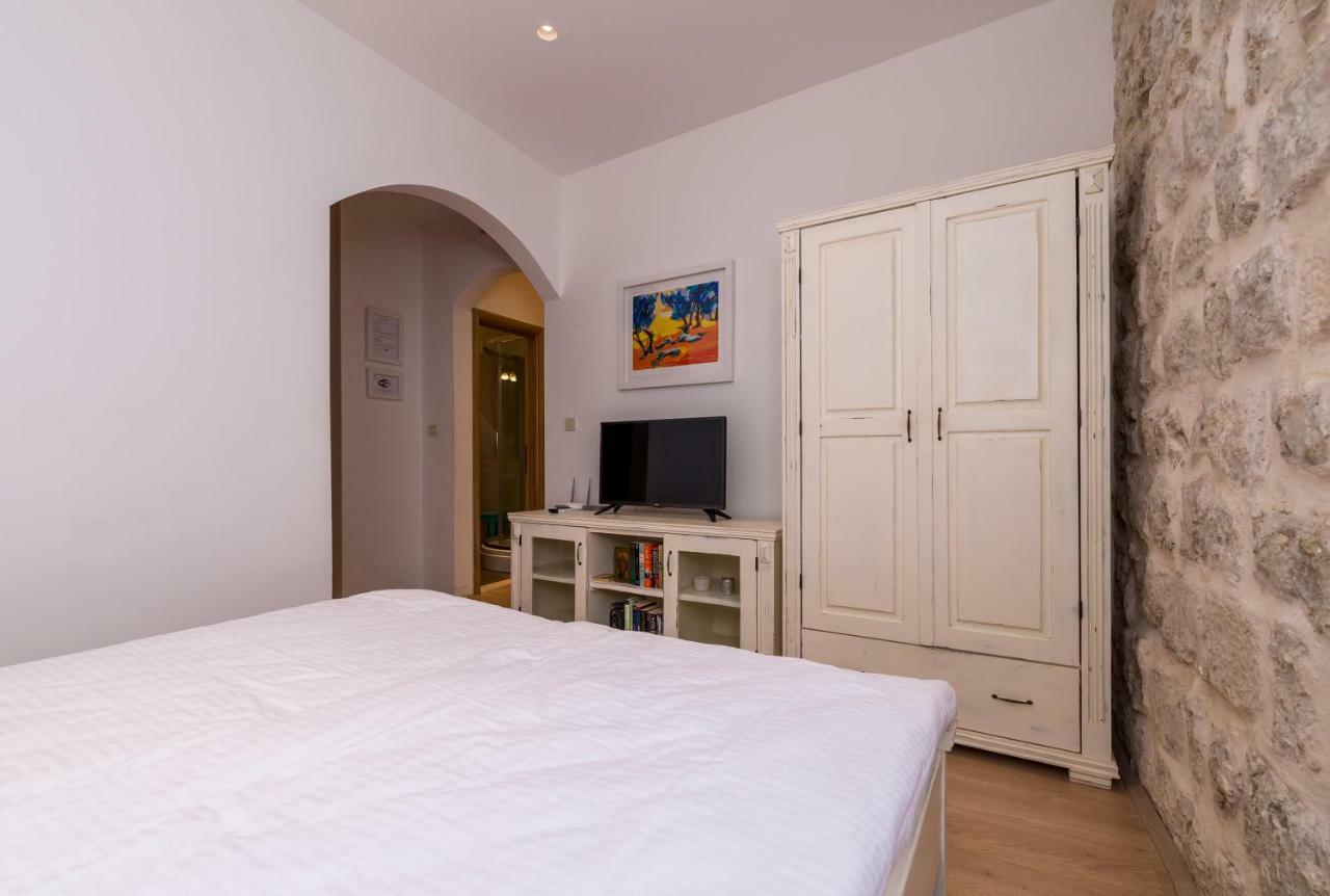 Historical Old Town Apartment