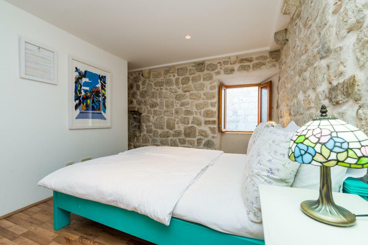 Historical Old Town Apartment *